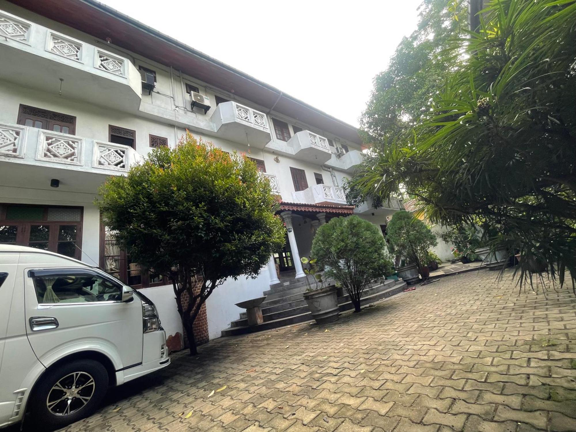 Serendipity Beach Unawatuna Exterior photo