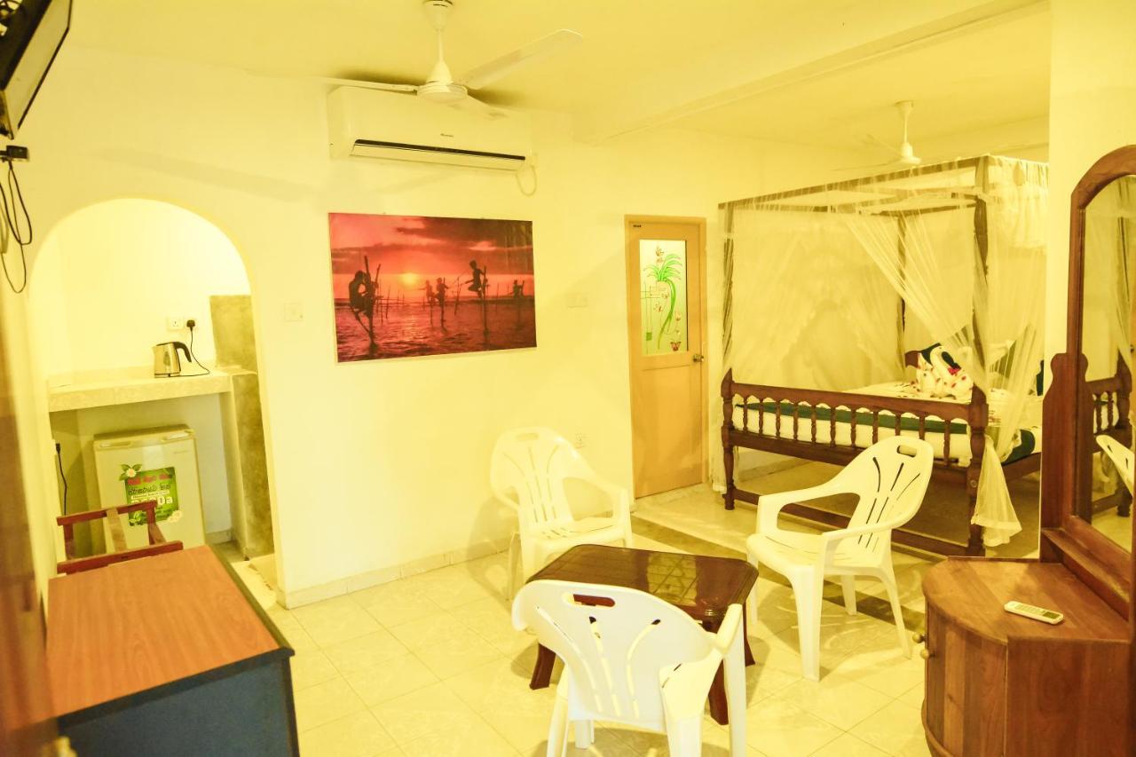 Serendipity Beach Unawatuna Exterior photo